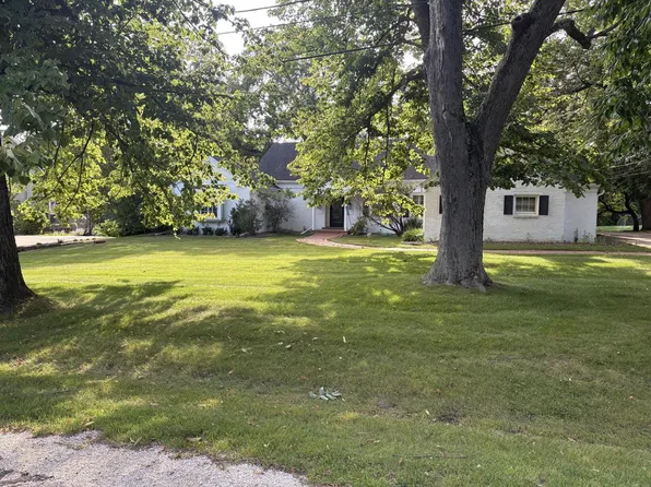 1533 E Goodrich LANE, Fox Point, WI 53217
