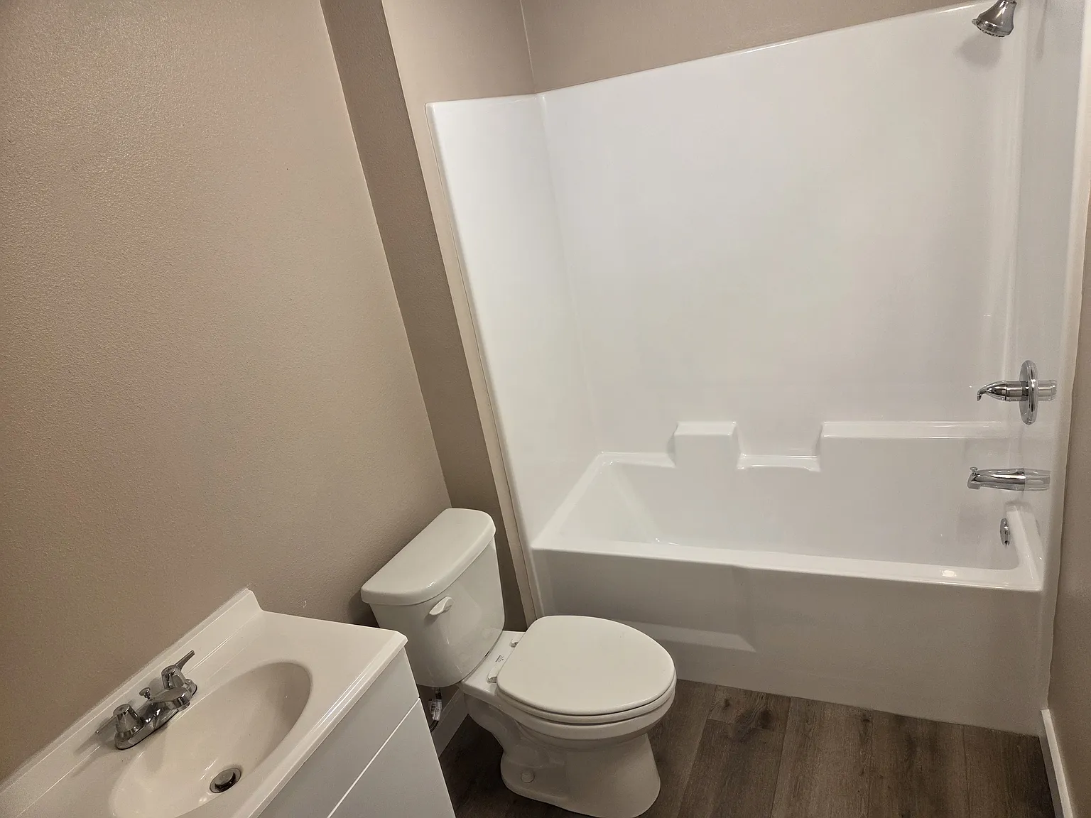 1 bed, $875 — Photo 3