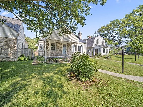 2nd image of 2823 Oaklawn St