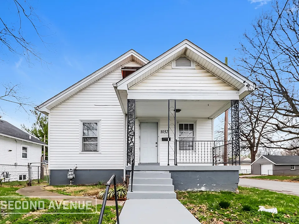 1032 Sale Ave