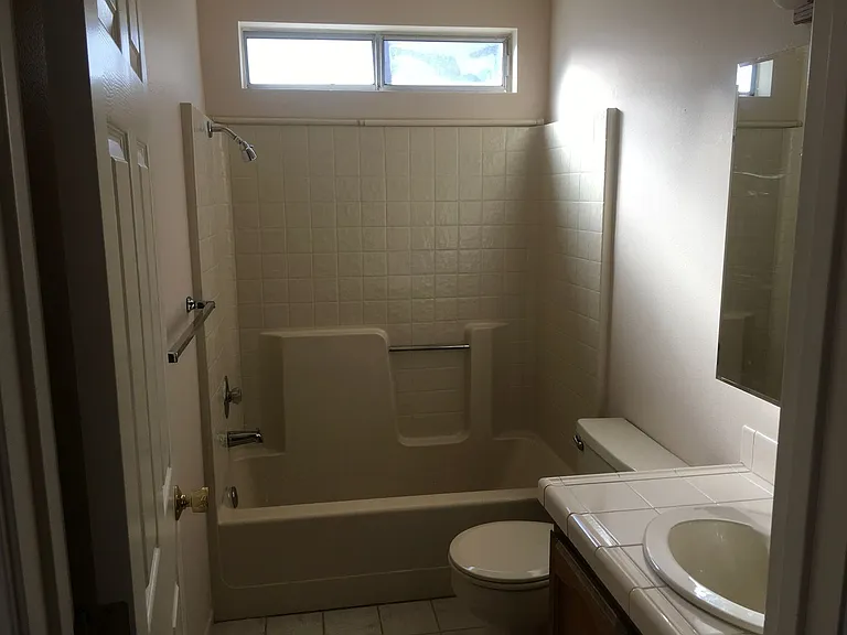 414 Springer Dr — Photo 12