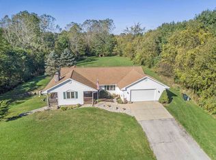 60115 Cedar Rd, Mishawaka, IN 46544