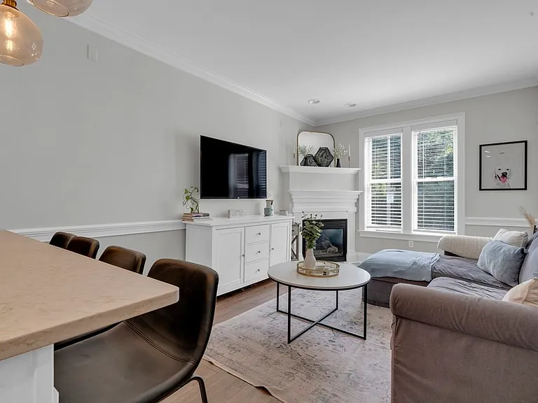 53 Woodward St #1 — Photo 2