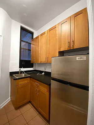 Rented by Waverly Realty Associates | media 25