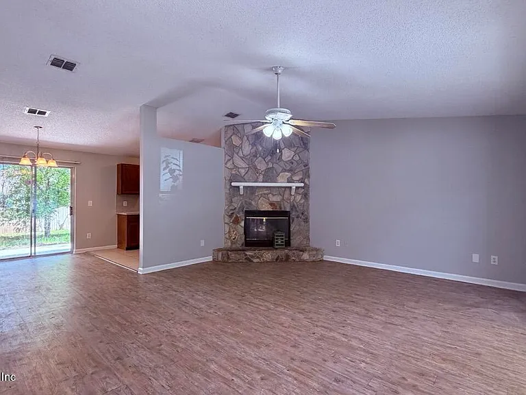 4711 Cinnamon Fern Dr — Photo 12