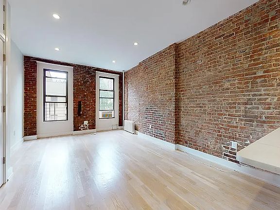 2nd image of 216 E 84th St APT 2A