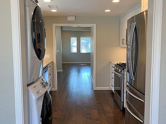 5th image of 1215-17 30th St