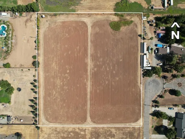 1 N Oriskany Ave, Sanger, CA 93657