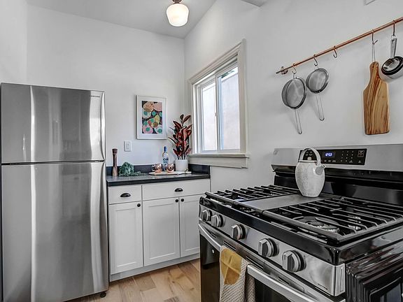 4th image of 4342 Burns Ave #4344-3/4