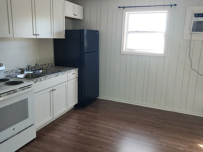 240 S Magnolia St #240 — Photo 6