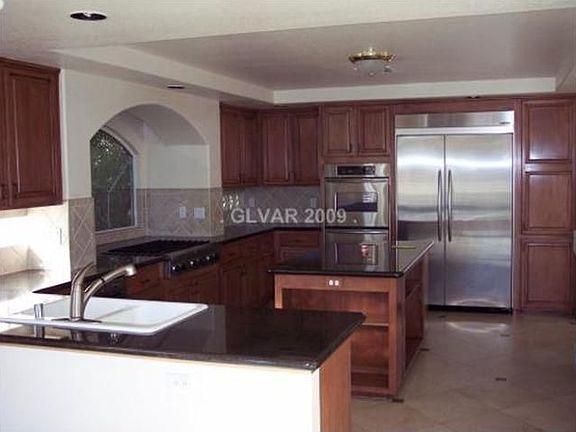 2nd image of 7510 Jacaranda Bay St