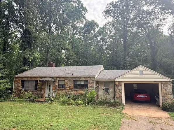 6821 University Pkwy, Rural Hall, NC 27045