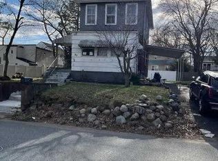 80 Sand Rd, Westwood, NJ 07675