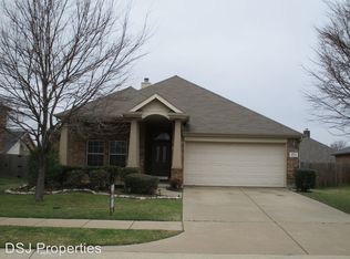 504 Wolf Dr, Forney, TX 75126