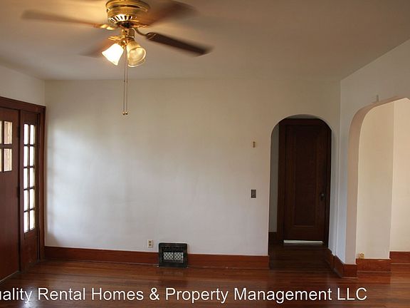 3rd image of 724 Alexandrine Ave