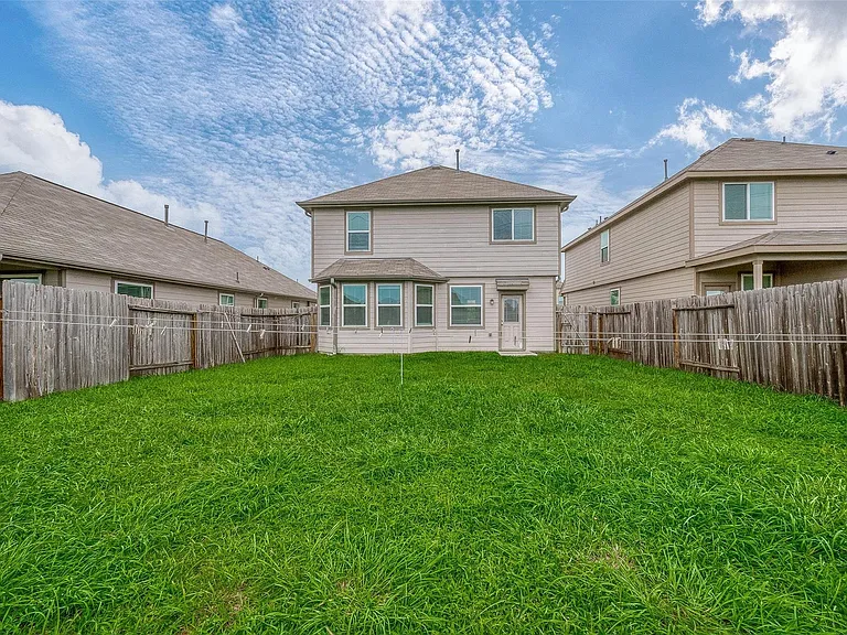 17219 Quiet Song Ct — Photo 41
