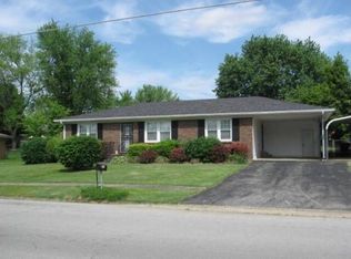 3718 Dale Hollow Dr, Hopkinsville, KY 42240
