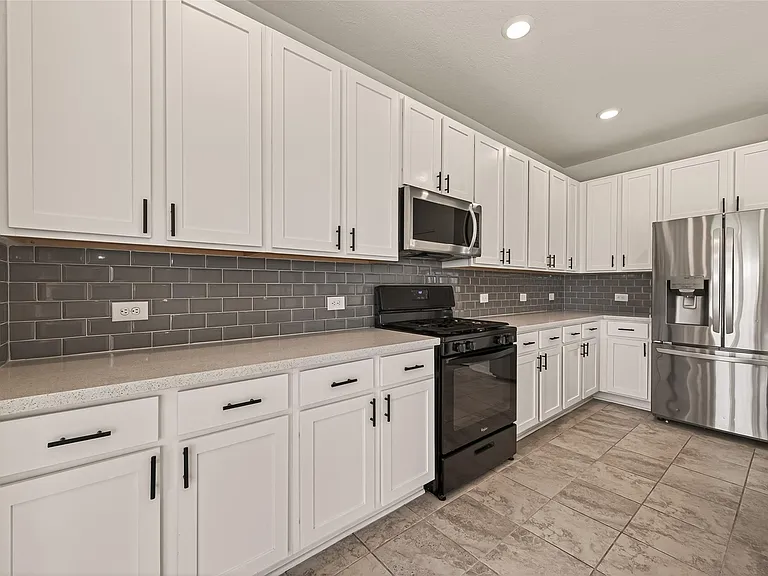 25526 Reign Wayman Ct — Photo 12