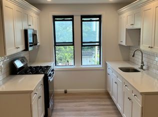 214 Rockland Ave #3A, Mamaroneck, NY 10543