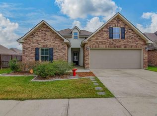 8959 Falling Oak Dr, Baton Rouge, LA 70817