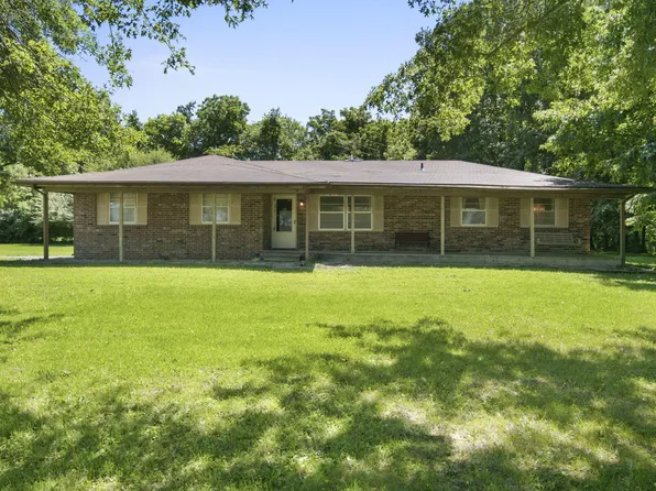 4220 N Farm Road 103, Springfield, MO 65803