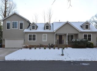 13 Fletcher Pl, Island Heights, NJ 08732