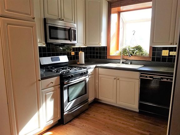 5th image of 5202 N Lakewood Ave #1ST