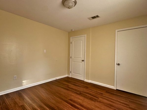 30121 Julia St