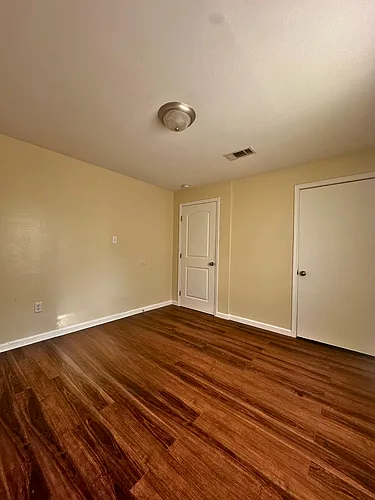 30121 Julia St Photo 1