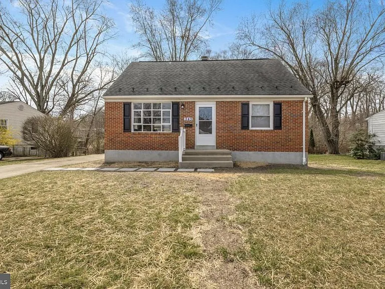243 Highmeadow Rd — Photo 1