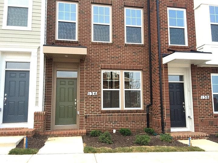 Townhouse Fron