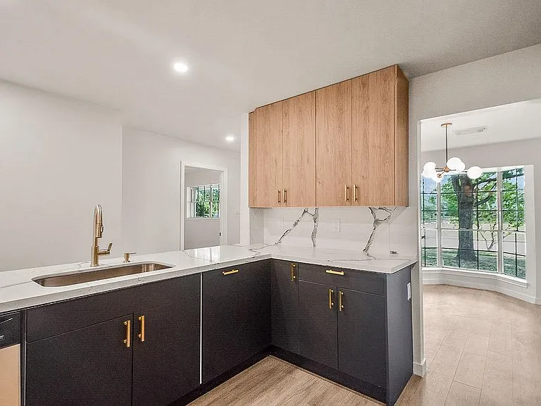 5514 Chantilly Ln — Photo 13