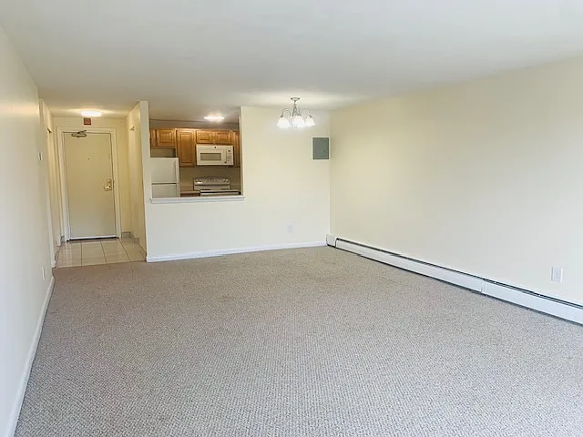 1 bed, 900 sqft, $2,700 — Photo 3