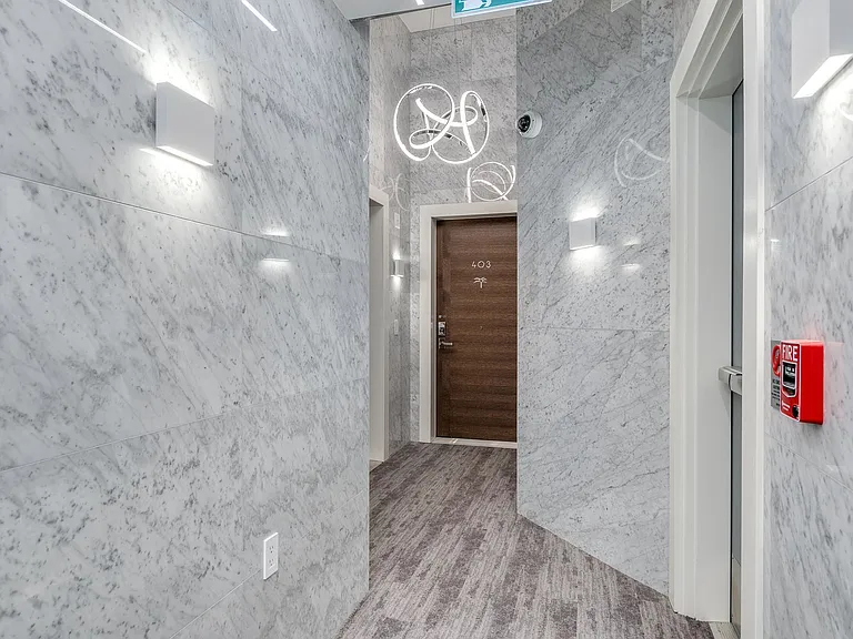 1170 Barclay St #206 — Photo 28