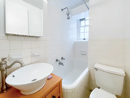 Rented by Oxford Property Group | media 14