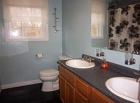 2nd image of 5 Michelle Lee Dr