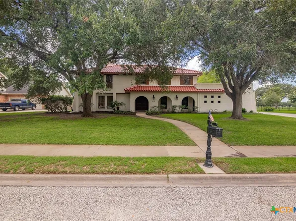 213 Tracy Ln, Victoria, TX 77904