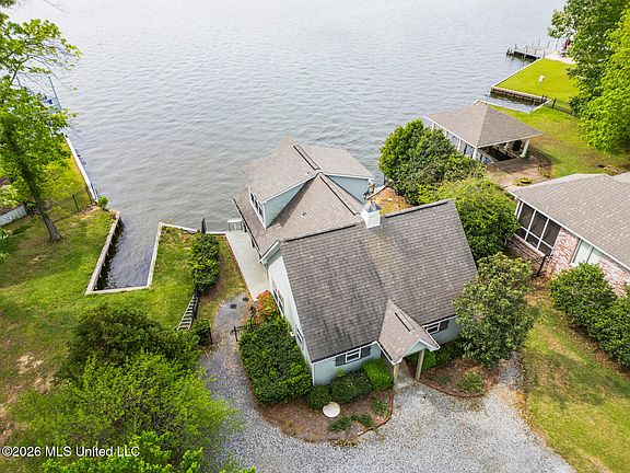 3rd image of 113 Northshore Point