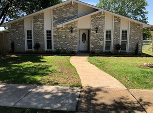 3621 Elm Dr, Dallas, TX 75052