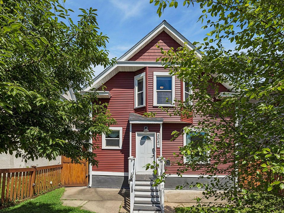 1st image of 3047 14th Ave S