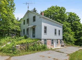 10 Plains Rd, Moodus, CT 06469