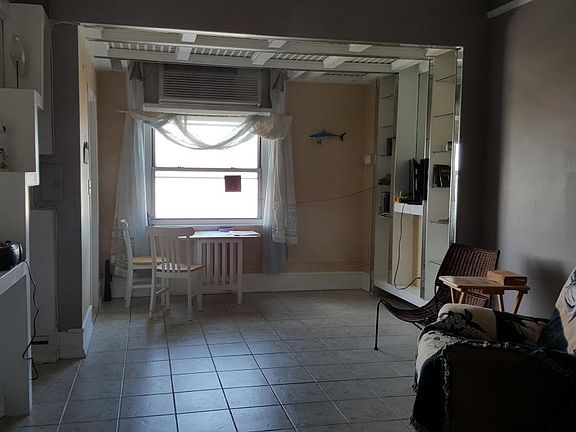2nd image of 2721 Boardwalk #703