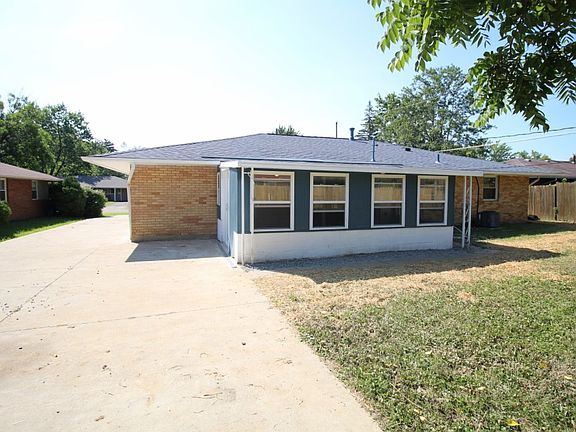 4th image of 6860 Gilette Dr
