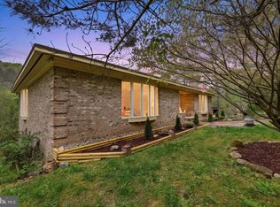 783 Ritters Valley Dr, Capon Bridge, WV 26711