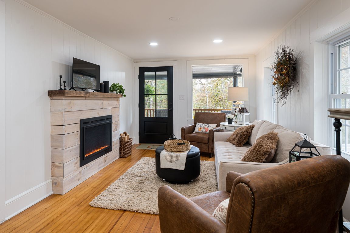 next background image