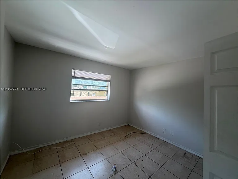 101 NE 41st St #B35 — Photo 10