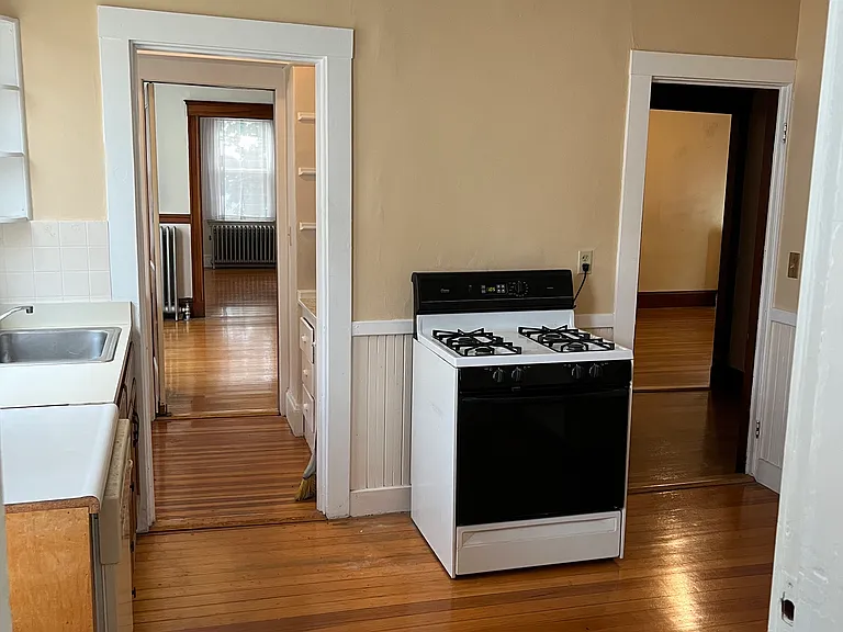 9 Chestnut St #1 — Photo 9