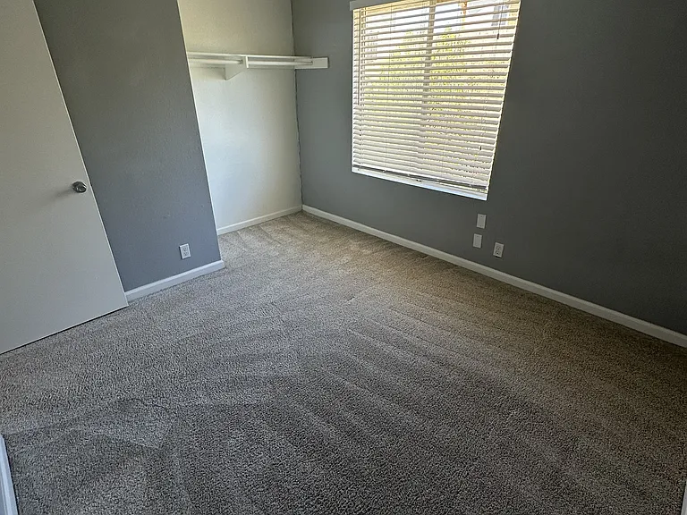 1619 Manzana Way — Photo 16