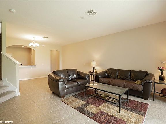 3rd image of 20634 Maxim Pkwy