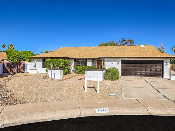 3rd image of 5224 E LE MARCHE Avenue